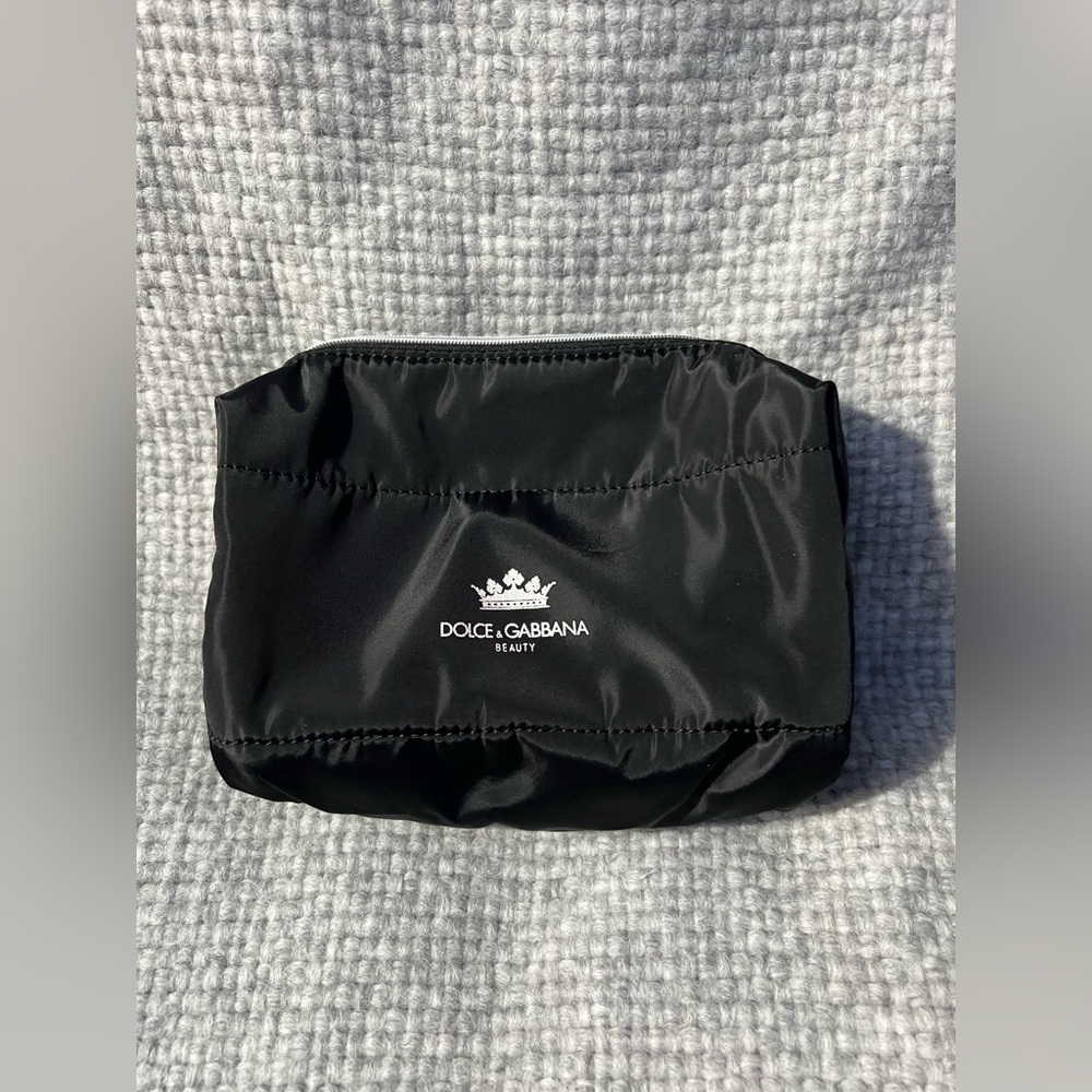 Dolce & Gabbana Beauty : Black Toiletry / Cosmetic Bag